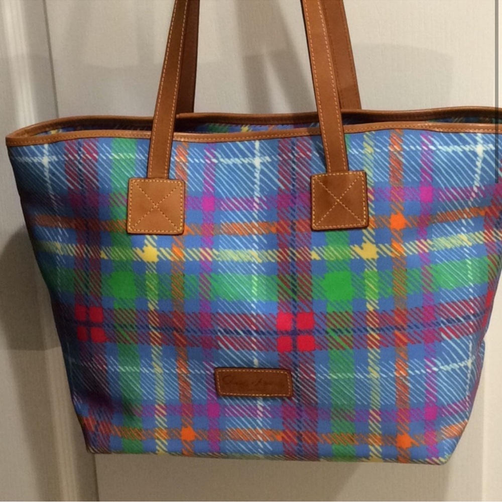 Dooney and Bourke signature tote